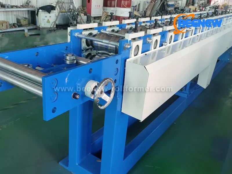 Mesin Pembuat Pintu Pengatup Roller